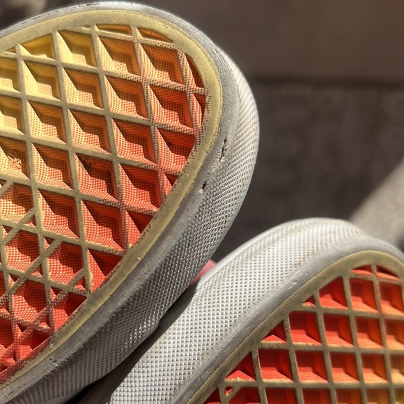 Vans Kids Sk8-Hi Cultivate Care Floral Black & White Skate Shoes, Used - Picture 11 of 11